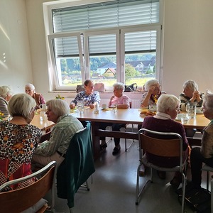 Ökumenischer Austausch der Pfarrkaffee Senioren!